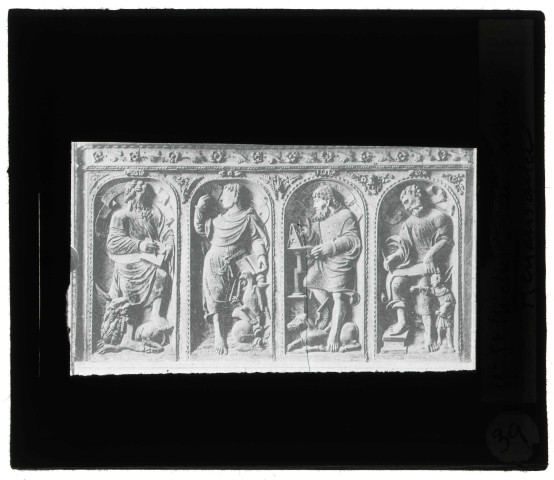 Abbaye du Mont-Saint-Michel (Manche), sculpture Renaissance "Les quatre évangélistes et leurs symboles".