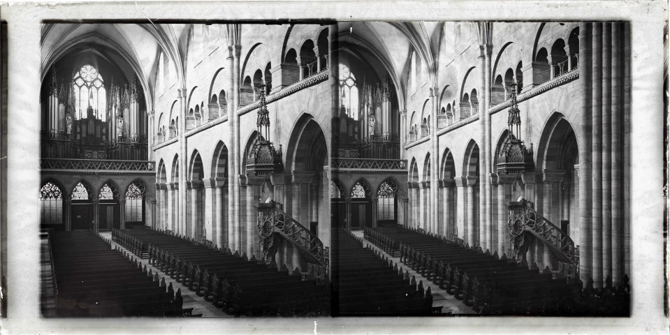 Nef d'une église ou d'une cathédrale