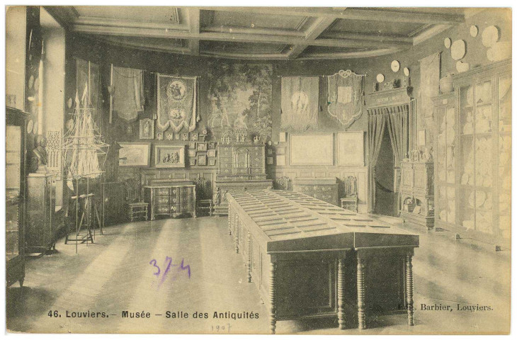 Louviers-Ville. Musée - Salle des Antiquités.