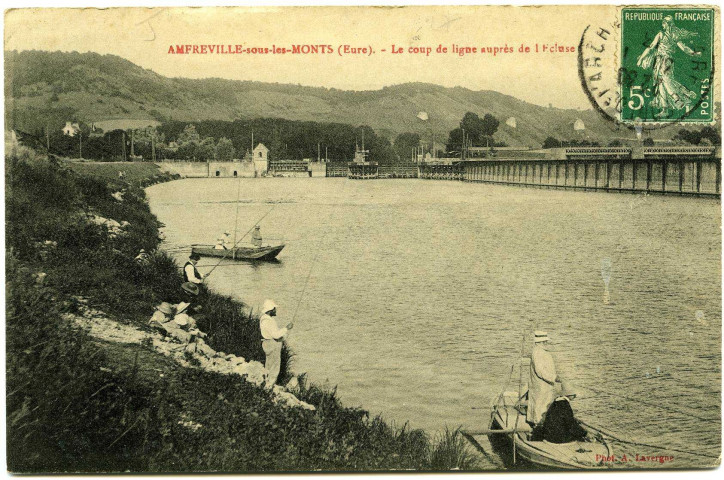 Amfreville-sous-les-Monts. Le coup de ligne auprès de l'Ecluse.