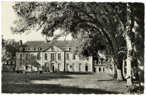 Guichainville. Château de Berou.