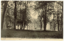 Dampsmesnil. Aveny Le Château et un coin du Parc.
