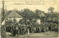 Beaumesnil. L'inauguration du Monument aux morts.