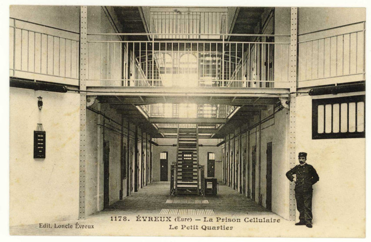 Evreux-Ville. La Prison Cellulaire-Le Petit Quartier.