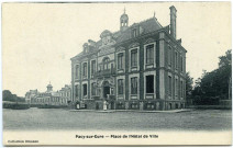 Pacy-sur-Eure. Place de l'Hôtel de Ville.