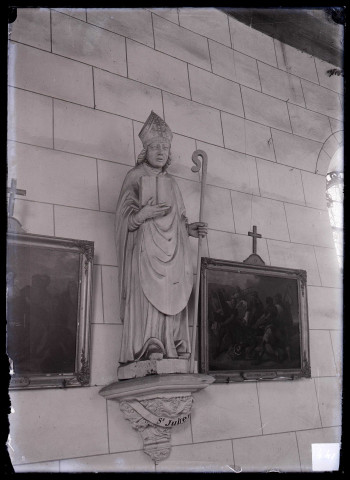 Église de Saint-Victor d'Épine (Eure), statue de Saint-Julien.