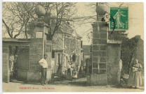 Saint-Pierre-de-Bailleul. Dormont Villa Désirée.