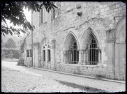 Ruines et vestiges de l'abbaye de Bonport de Pont-de-l'Arche (Eure).