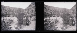 Porteurs d'eau près du fleuve Nahr-El-Kalb (Liban).