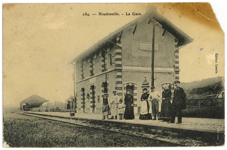 Hondouville. La Gare.