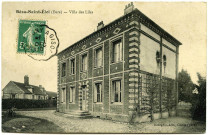 Bézu-Saint-Eloi. Villa des Lilas.