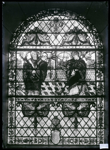 Vitraux de l'église du Planquay (Eure), représentant Saint-Louis et Saint-Ouen.