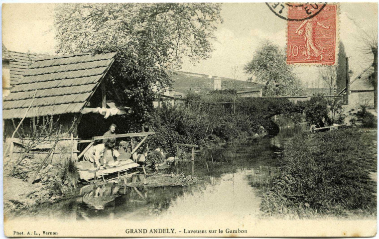 Andelys (Les). Grand Andely - Laveuse sur le Gambon.