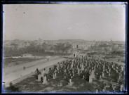 Cimetière musulman au pied des faubourgs.