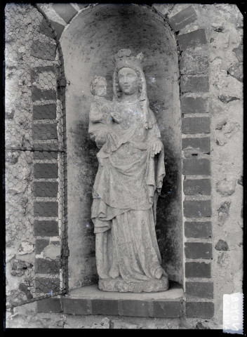 Statue de Vierge à l'enfant de l'église de Noyers (Eure).