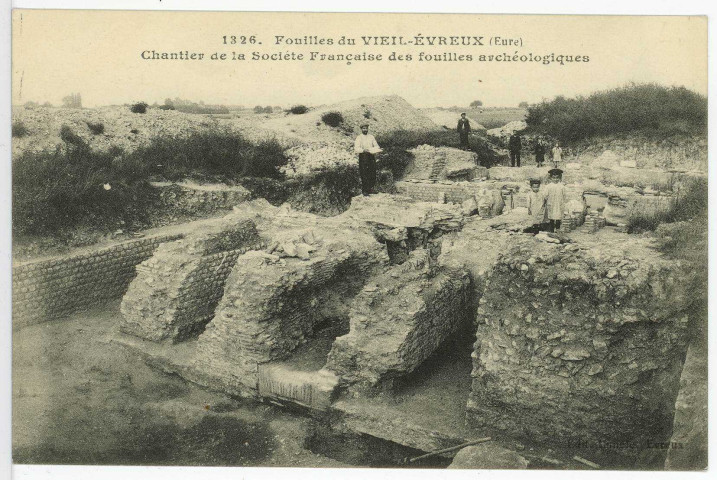 Vieil-Évreux (Le). Fouilles du Vieil-Evreux - Chantier de la Société Française des fouilles archéologiques.