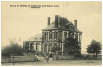 Neaufles-sur-Risle. Ecole et Mairie de Neaufles sur Risle.