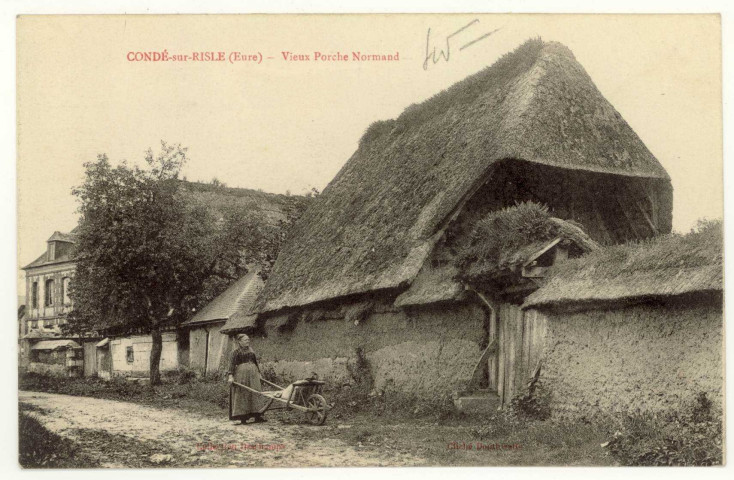 Condé-sur-Risle. Vieux Porche Normand.