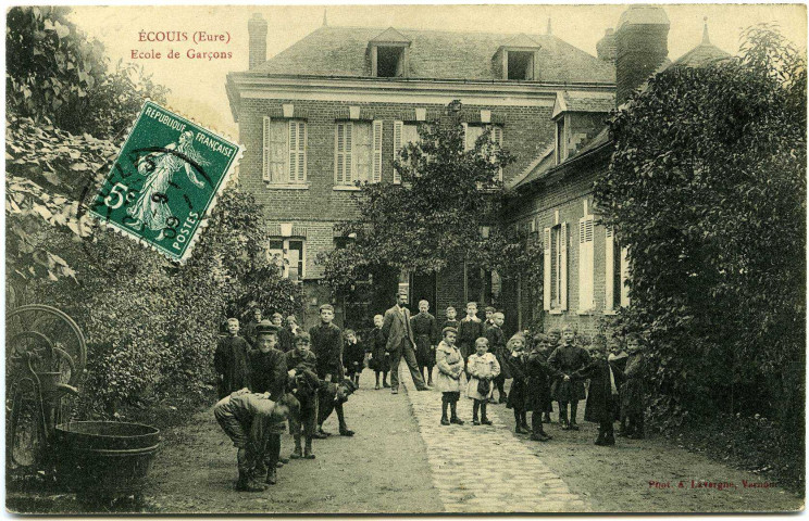 Ecouis. Ecole de Garçons.