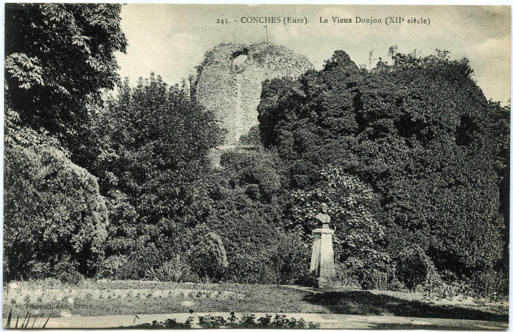 Conches-en-Ouche. Le Vieux Donjon (XIIe siècle).