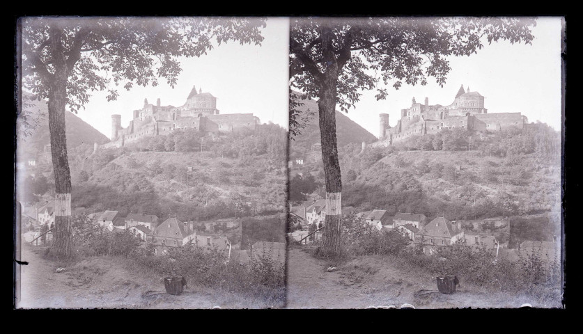 Le château de Vianden (Luxembourg) dévasté