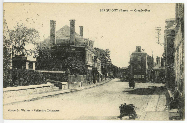 Serquigny. La Grande Rue.