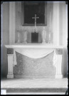 Autel de l'église de Mesnil-Verclives (Eure).