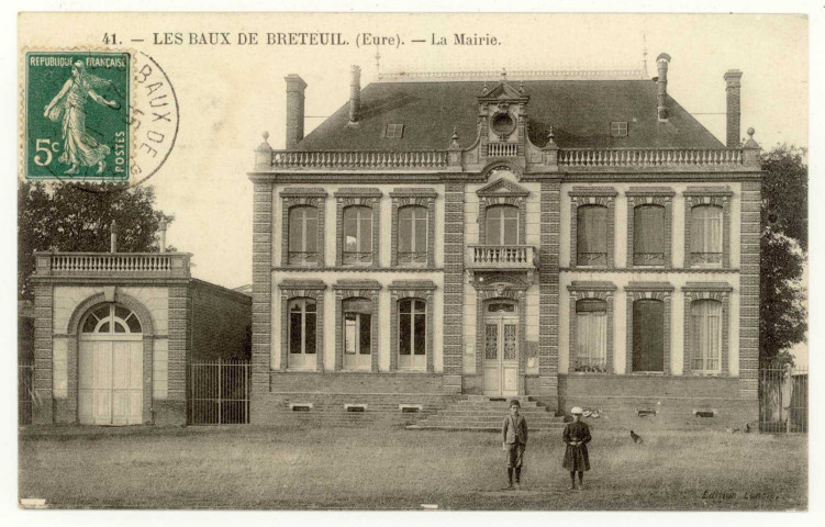 Baux-de-Breteuil (Les). La Mairie.