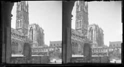 Vue sur une partie de la flèche de la cathédrale Notre-Dame de Rouen (Seine-Maritime).
