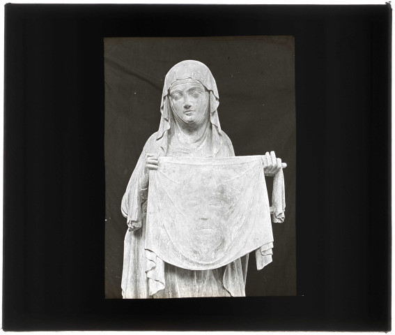 Statue de Sainte-Véronique de l'église d'Écouis (Eure).