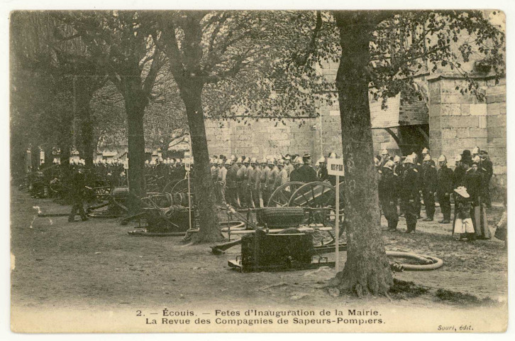 Ecouis. Fêtes d'inauguration de la Mairie-La Revue de Compagnies de Sapeurs Pompiers.