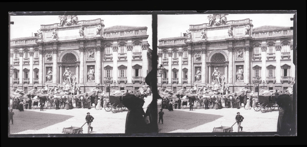 Place d'une ville italienne.