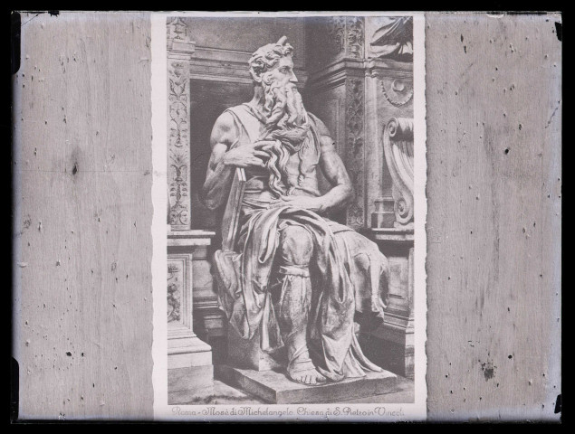 Église Saint-Pierre-aux-Liens à Rome (Italie), monument de Jules II par Michel-Ange, détail.