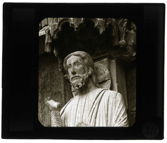 Cathédrale Notre-Dame de Chartres (Eure-et-Loir), porche sud, portail central, trumeau "Christ bénissant".