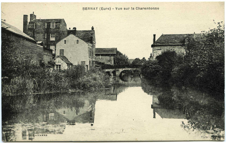 Bernay. Vue sur la Charentonne.