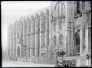 Façade sud de la collégiale Saint-Laurent de Eu (Seine-Maritime).