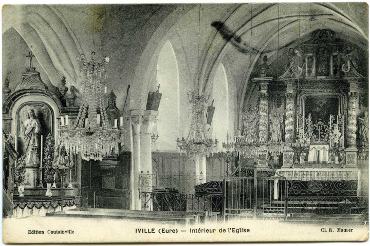 Iville. Intérieur de l'Eglise.