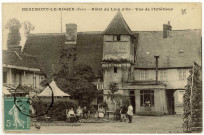 Beaumont-le-Roger. Hôtel du Lion d'or-Vue de l'intérieur.