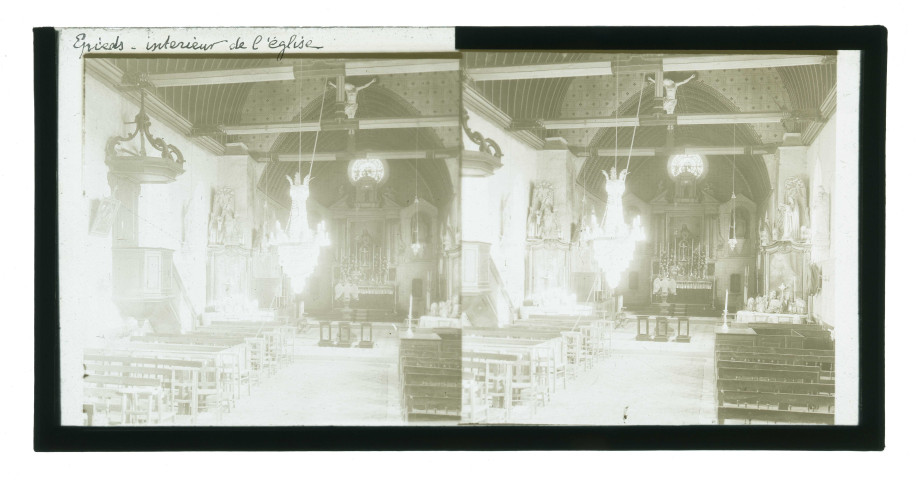 Intérieur de l'église d'Épieds (Eure).