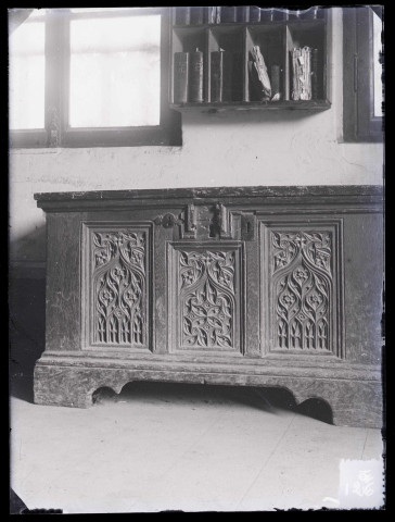 Église de Duranville (Eure), bahut.