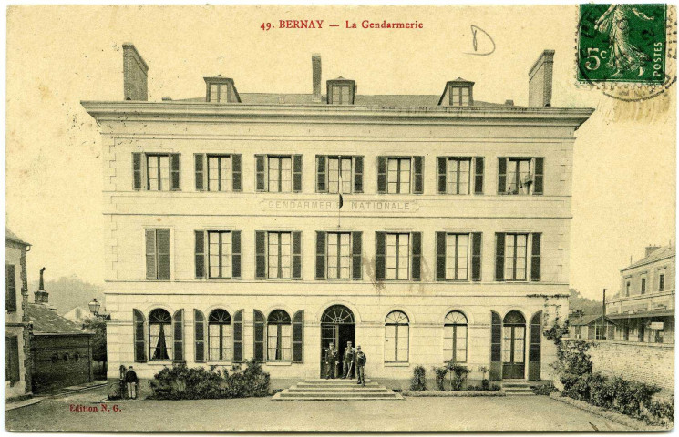 Bernay. La Gendarmerie.