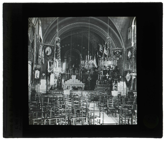 Chapelle de la Visitation de Paray-le-Monial, intérieur.