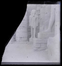 Statue d'un pharaon égyptien.