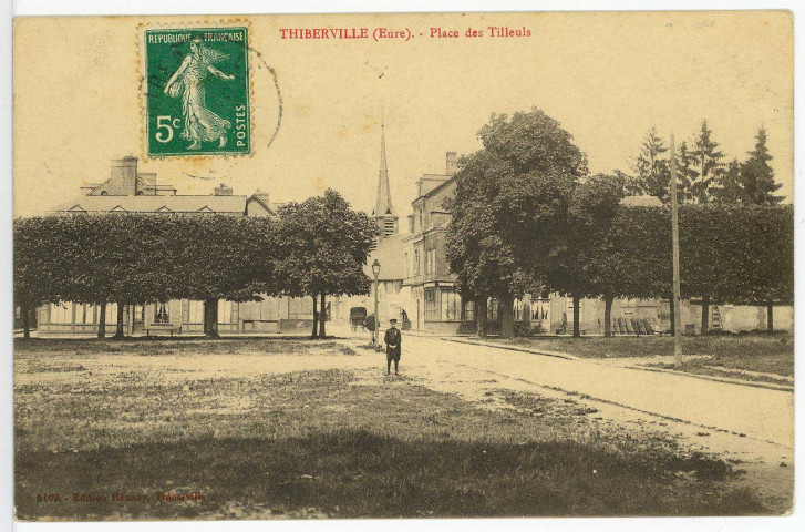 Thiberville. Place des Tilleuls.