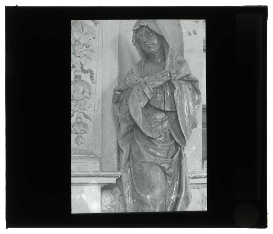 Église de Vatteville (Eure), statue de Vierge.