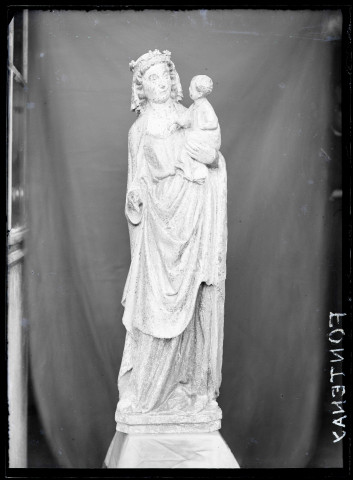Statue de Vierge à l'enfant de l'église de Fontenay (Eure).