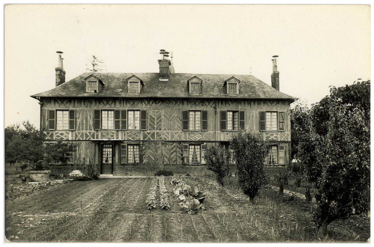 Gros-Theil (Le). La Ferme.