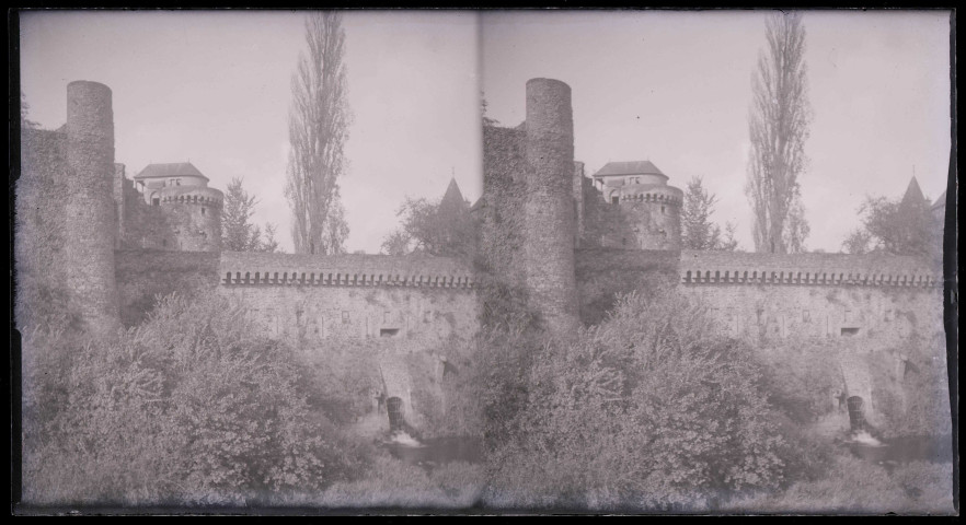 Remparts de Fougères (Ille-et-Vilaine).