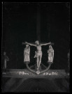 Église de La Guéroulde (Eure), crucifix, statues de Saint-Jean et de Notre-Dame de Pitié.