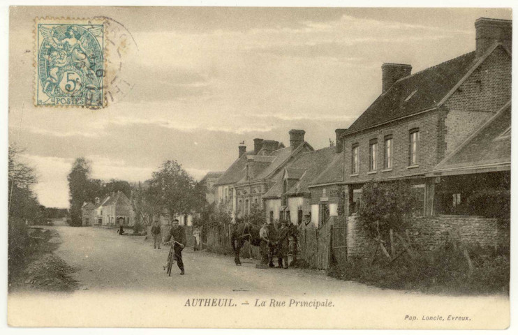 Autheuil. La rue Principale.